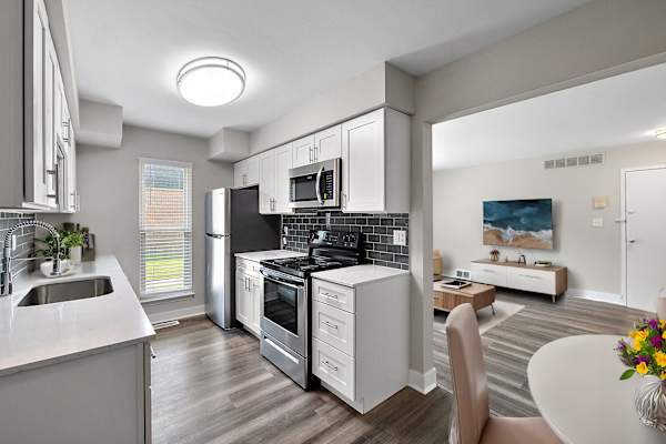 Greentrees Apartments - Riverview, MI property